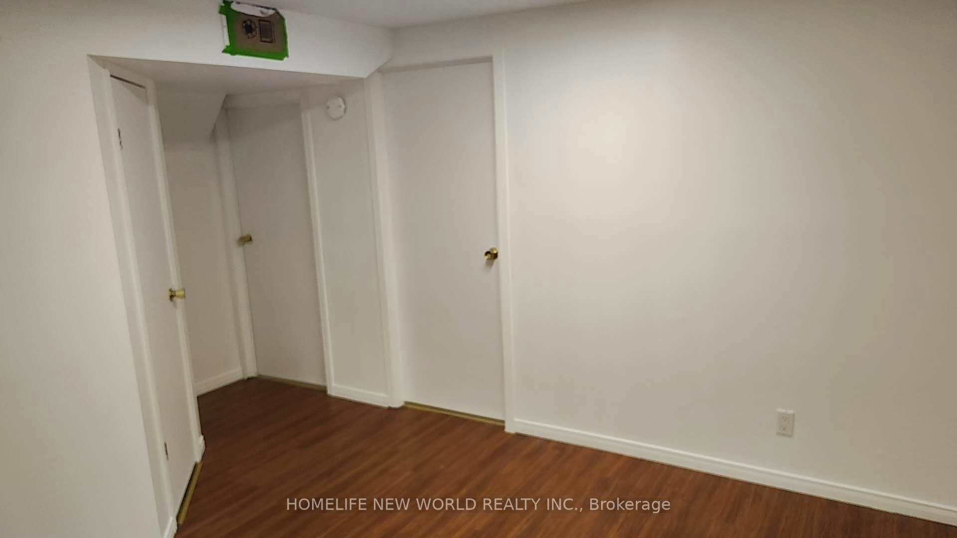 Lower Level-4383 Radisson Crescent, Mississauga, ON, L5M 4C5 - 4