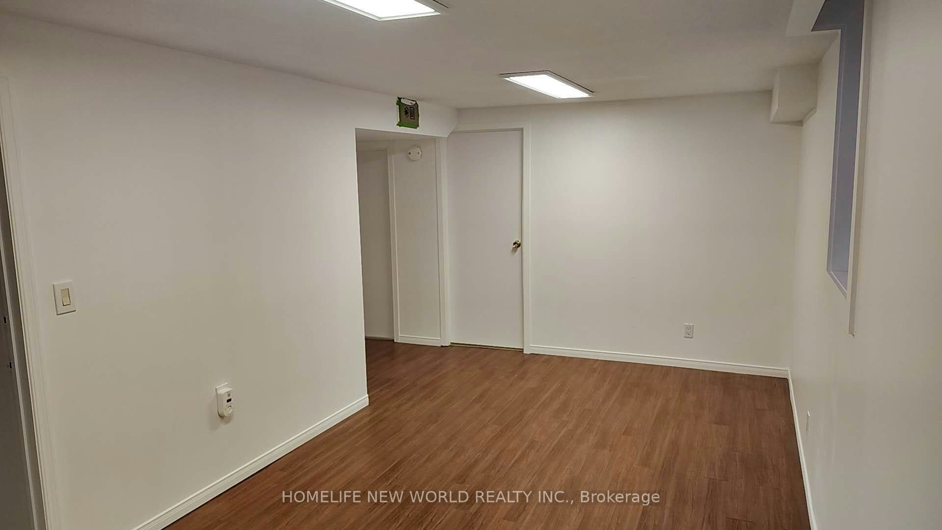 Lower Level-4383 Radisson Crescent, Mississauga, ON, L5M 4C5 - 3