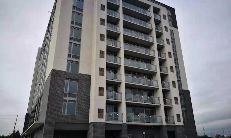 309-716 Main Street E