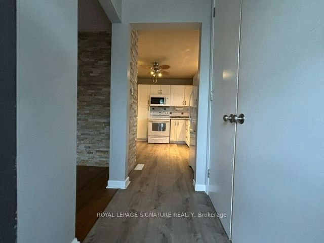 UPPER-2551 Padstow Crescent, Mississauga, ON, L5J 2G2 3