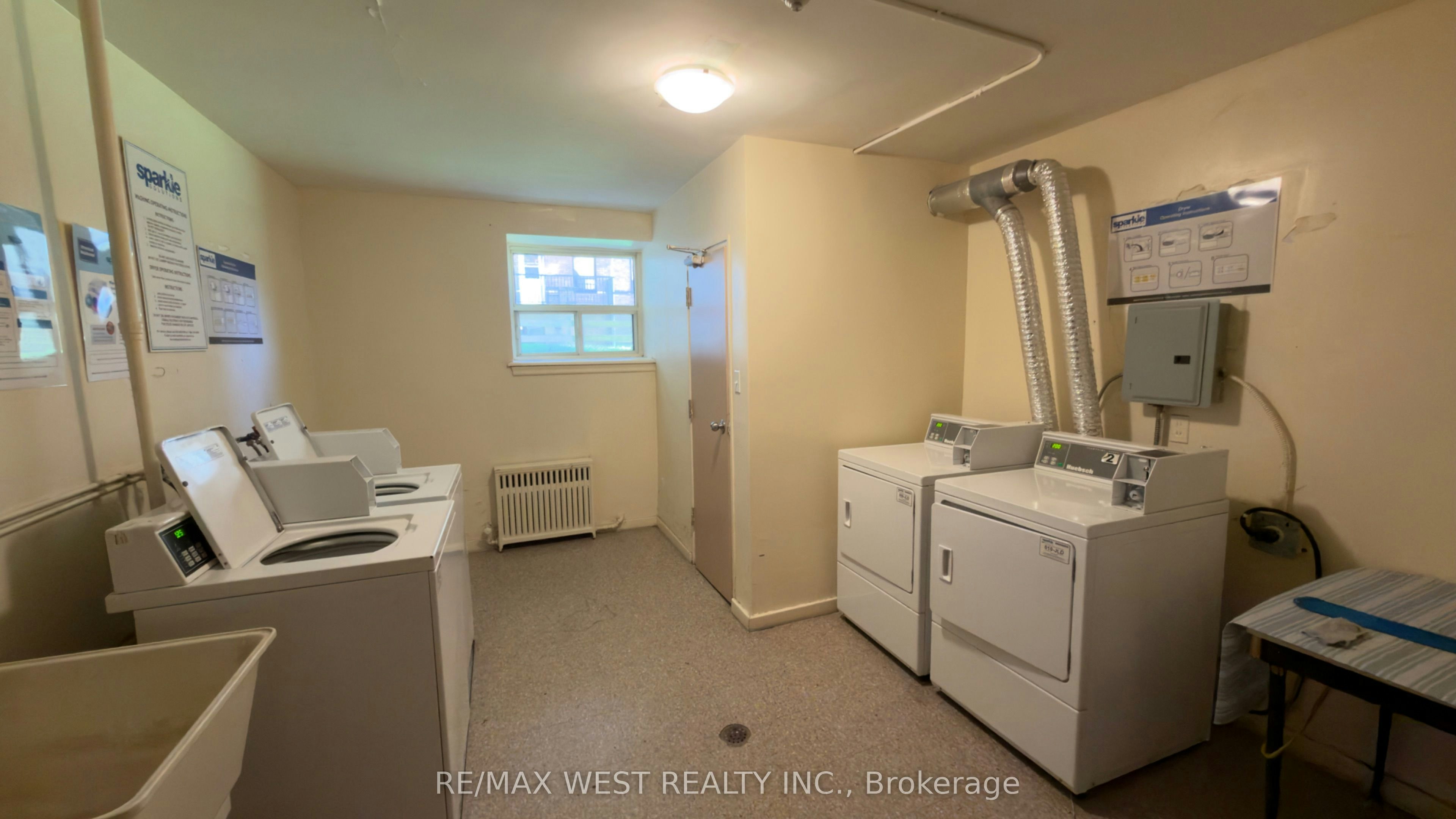 29-10 Crown Hill Place, Toronto, ON, M8Y 4C6 - 10