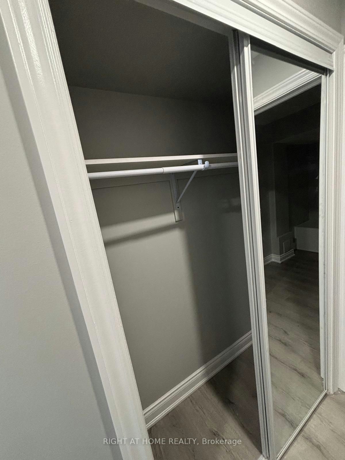 LOWER LEVEL-1526 Zilio Terrace, Milton, ON, L9E 2H8 - 2