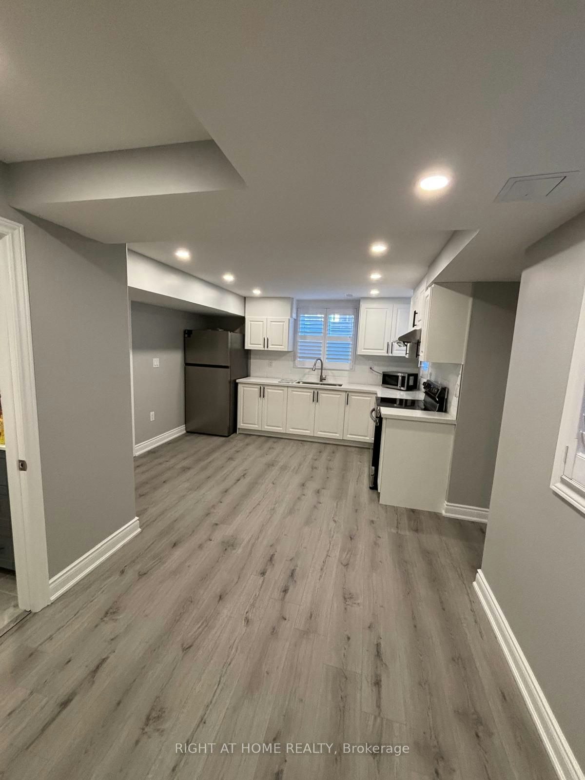 LOWER LEVEL-1526 Zilio Terrace, Milton, ON, L9E 2H8 - 4