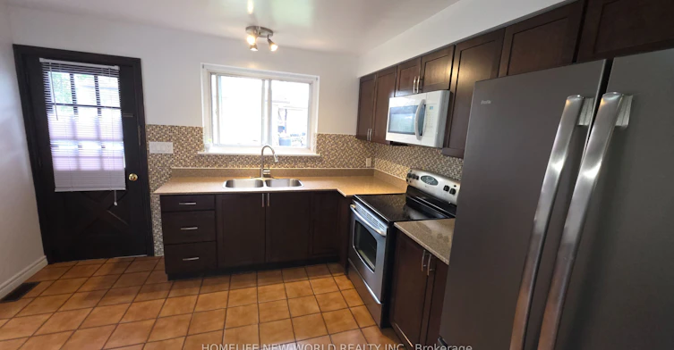 26 Murchison Crescent N, Toronto, ON, M9V 3P6 - 16