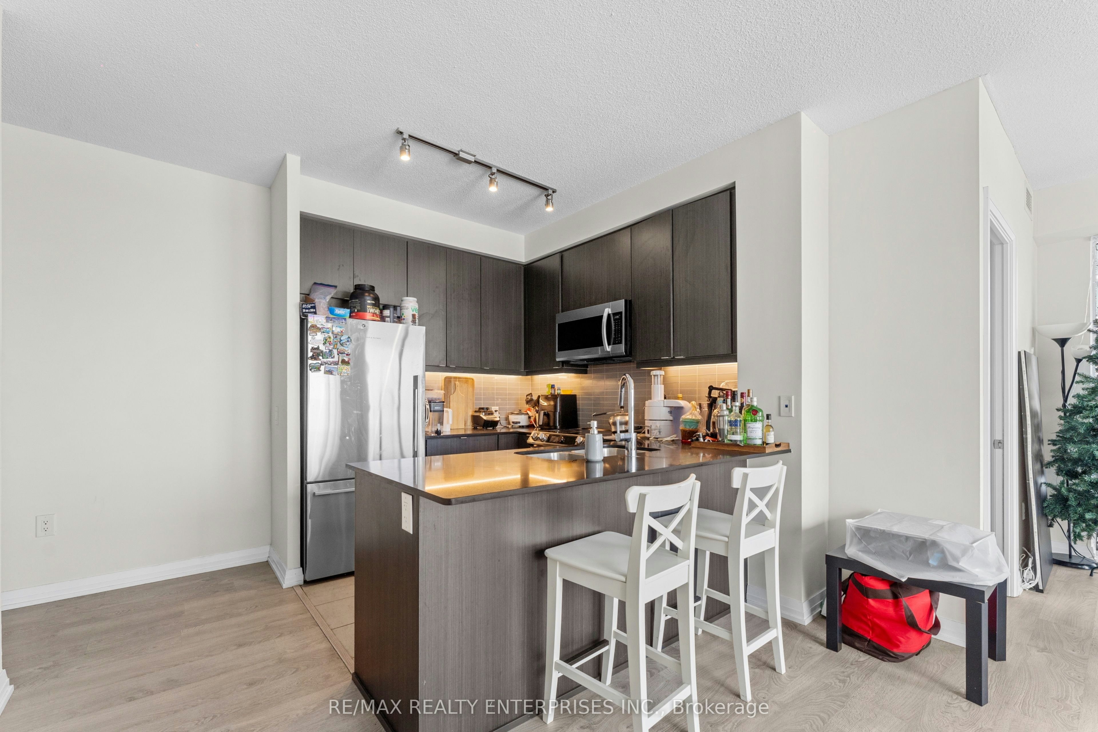 1102-50 Thomas Riley Road, Toronto, ON, M9B 0C5 - 3