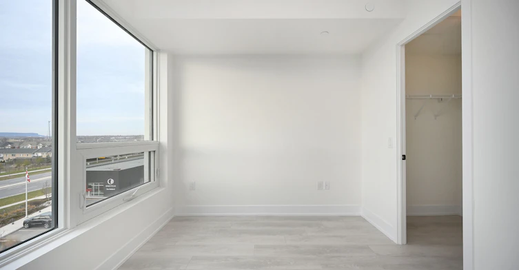 333-2450 Old Bronte Road, Oakville, ON, L6M 5P6 - 32