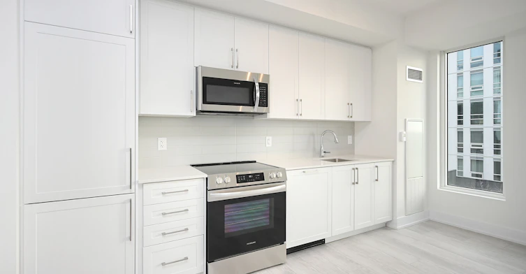333-2450 Old Bronte Road, Oakville, ON, L6M 5P6 - 19