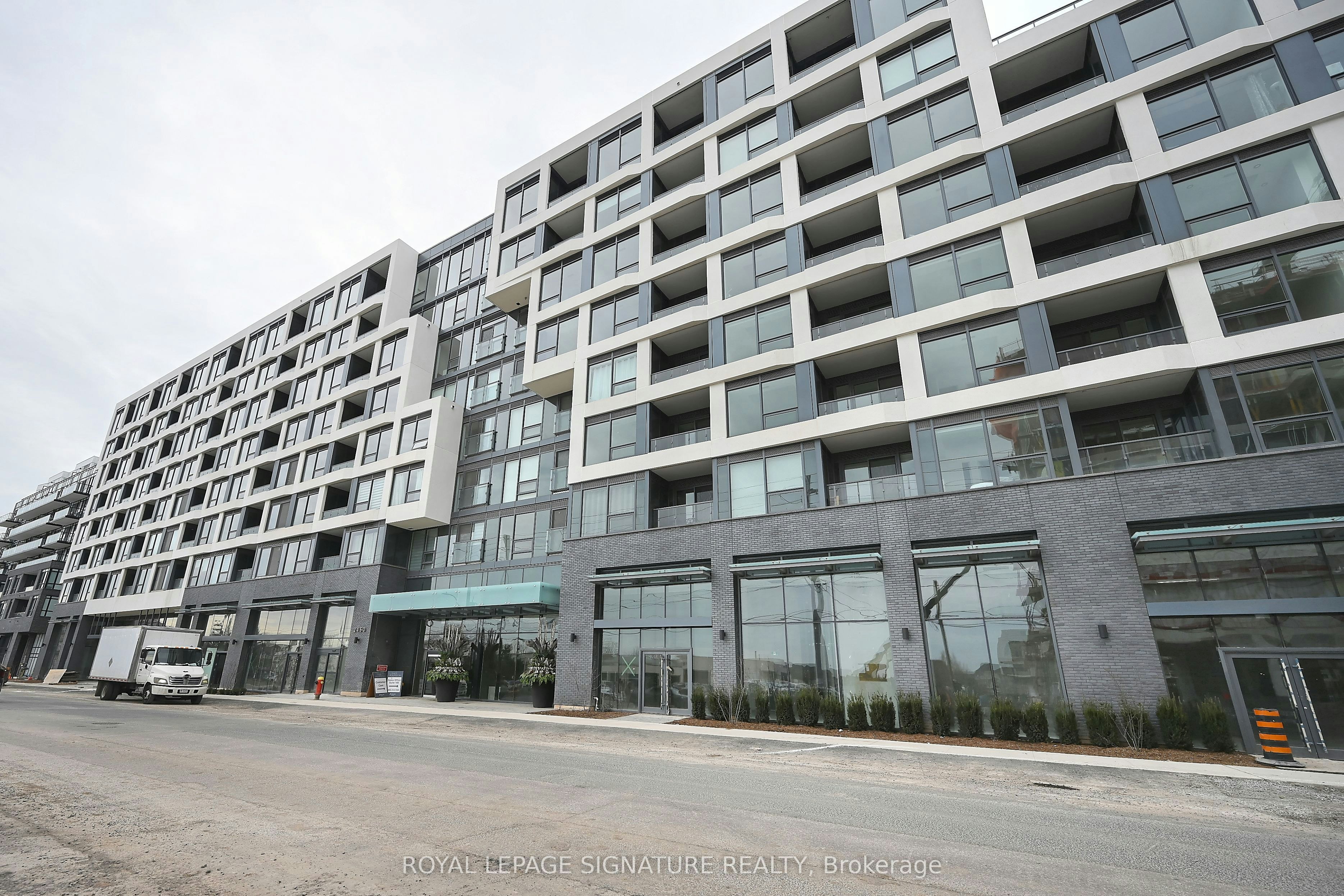 333-2450 Old Bronte Road, Oakville, ON, L6M 5P6