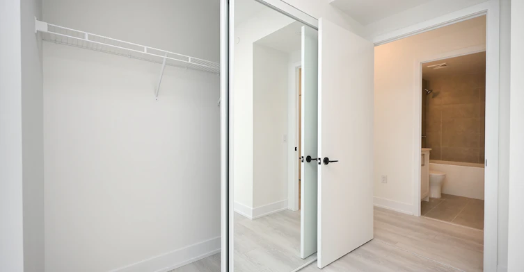 333-2450 Old Bronte Road, Oakville, ON, L6M 5P6 - 42