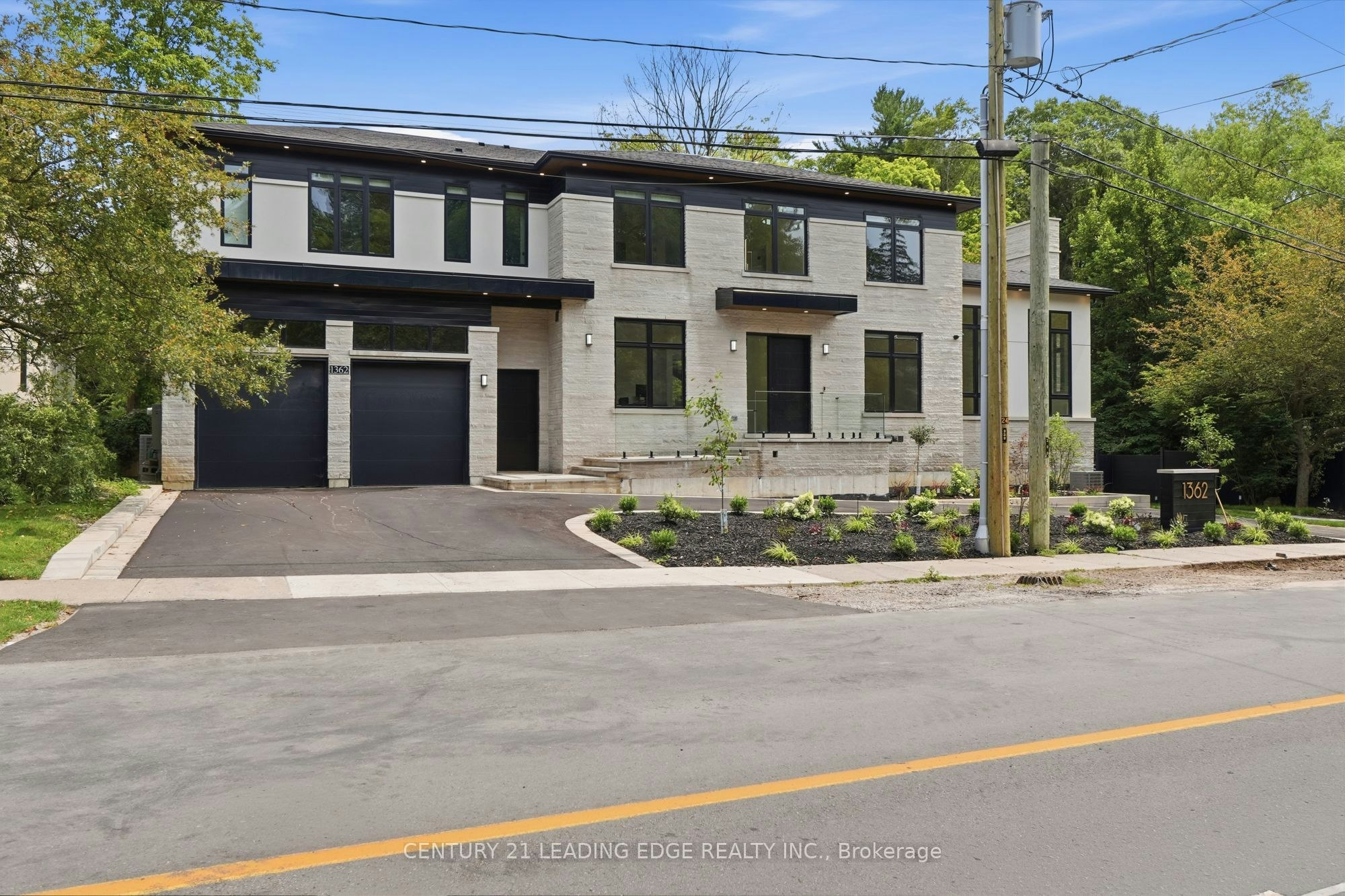 1362 Devon Road, Oakville, ON, L6J 2M1 - 2