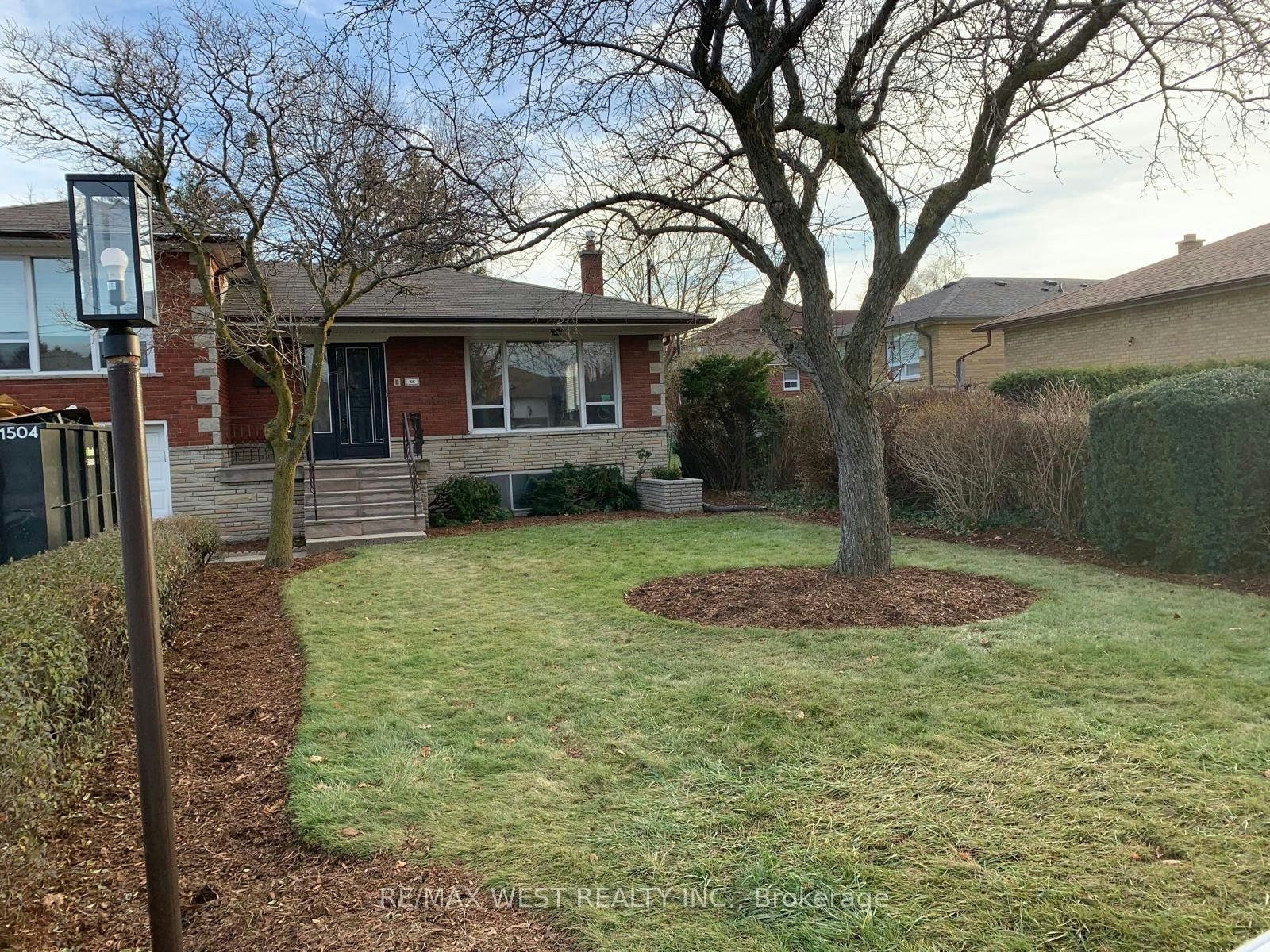 Main-35 Lilywood Road, Toronto, ON, M6B 1V6