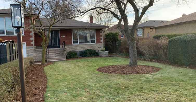 Main-35 Lilywood Road, Toronto, ON, M6B 1V6