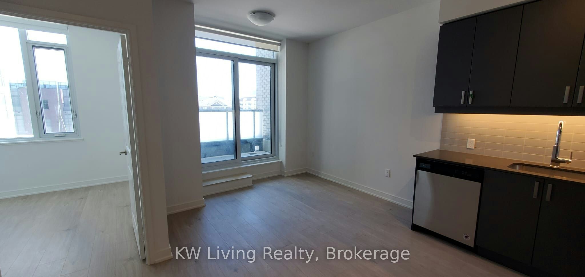 215-8 Nahani Way, Mississauga, ON, L4Z 0C6 - 9