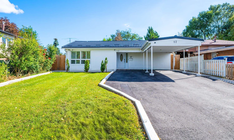 17 Avening Drive