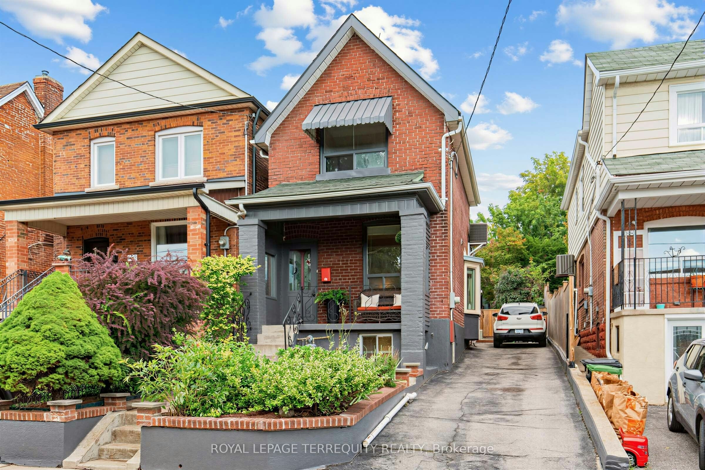 211 Blackthorn Avenue, Toronto, ON, M6N 3H7