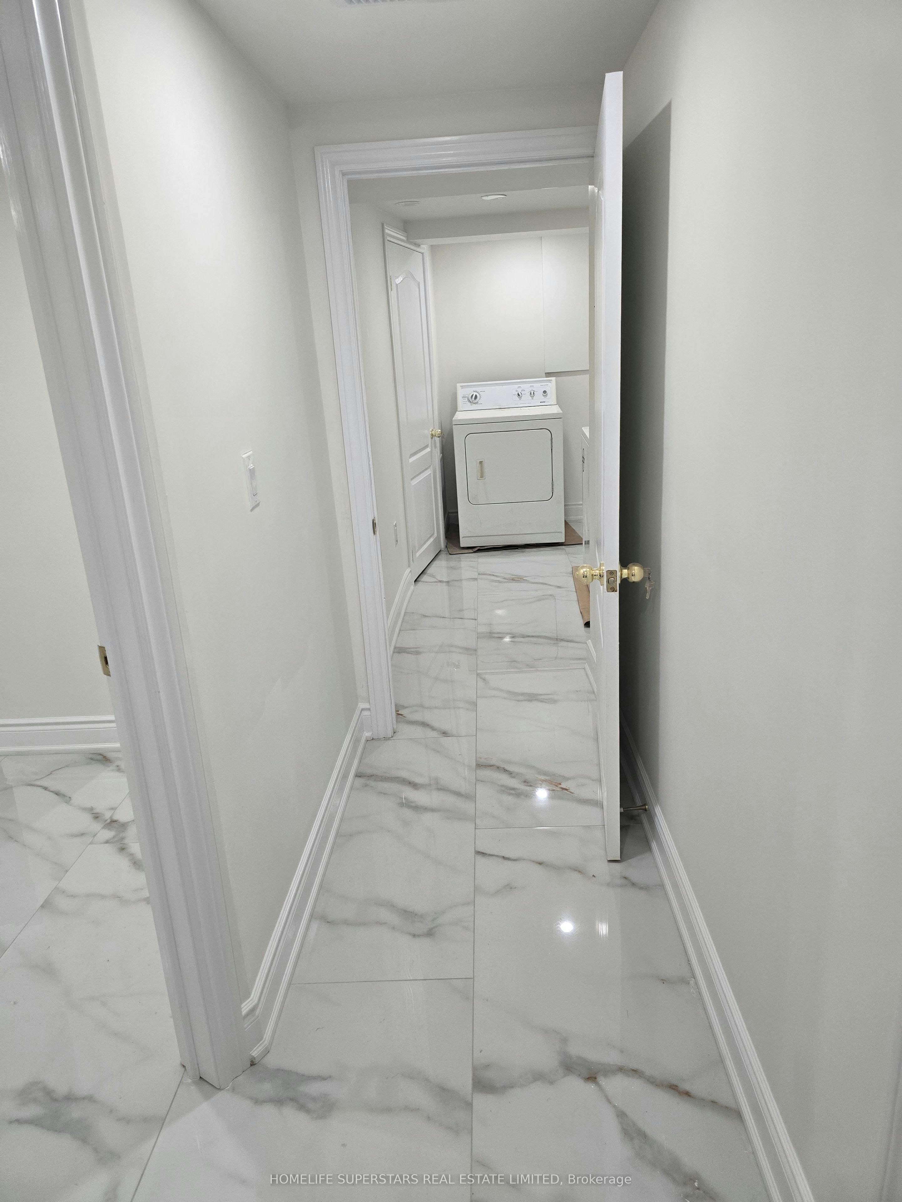 918 Islington (Bsmnt) Avenue, Toronto, ON, M8Z 4P3 - 9