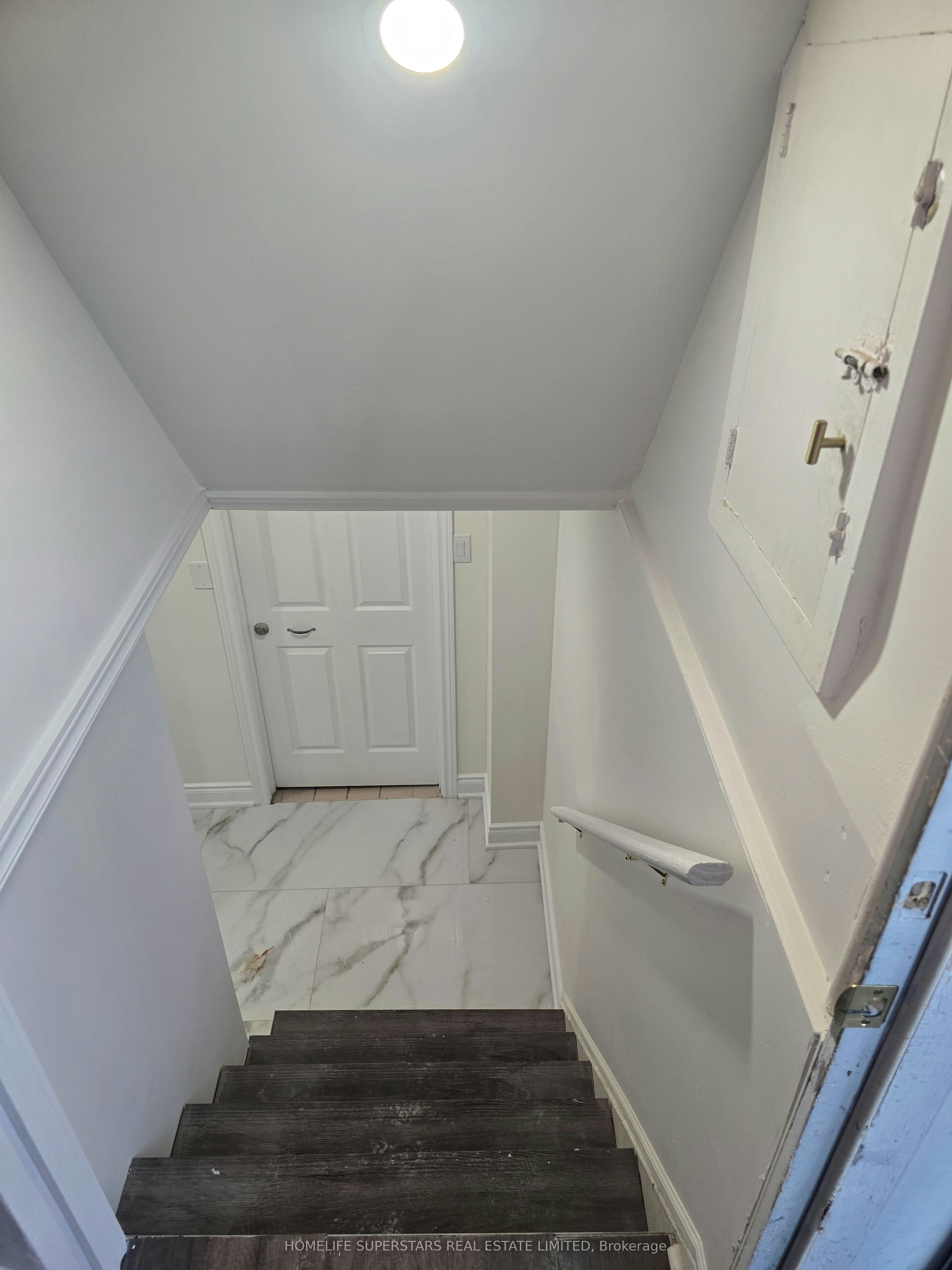 918 Islington (Bsmnt) Avenue, Toronto, ON, M8Z 4P3 - 15