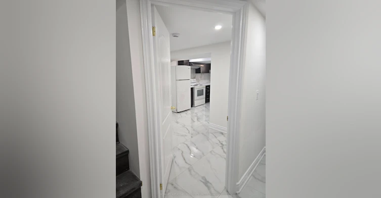 918 Islington (Bsmnt) Avenue, Toronto, ON, M8Z 4P3 - 8