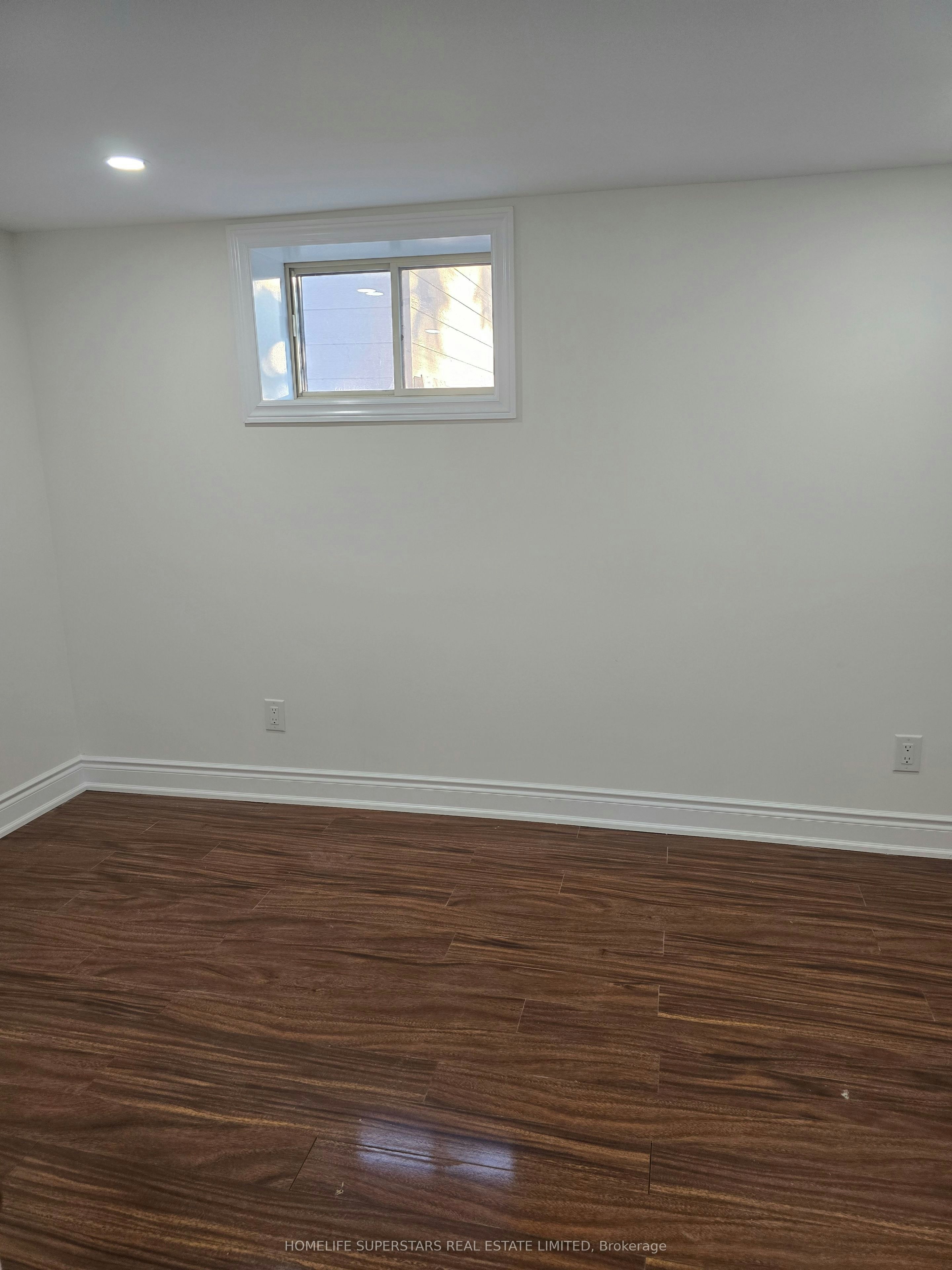918 Islington (Bsmnt) Avenue, Toronto, ON, M8Z 4P3 - 5