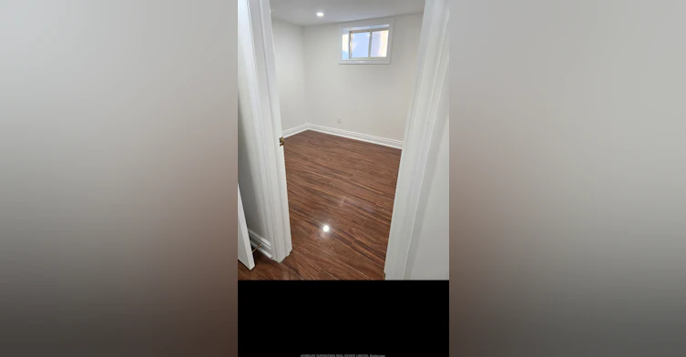 918 Islington (Bsmnt) Avenue, Toronto, ON, M8Z 4P3 - 39