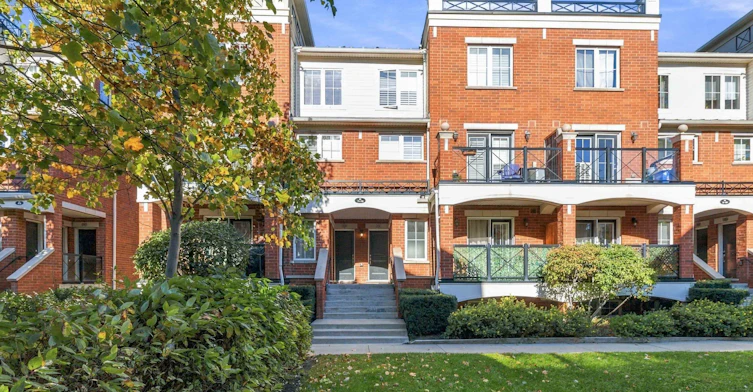 14-43 Hays Boulevard, Oakville, ON, L6H 3J3