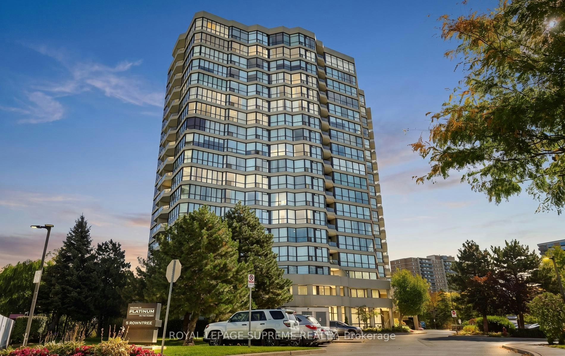 1015-5 Rowntree Road, Toronto, ON, M9V 5G9