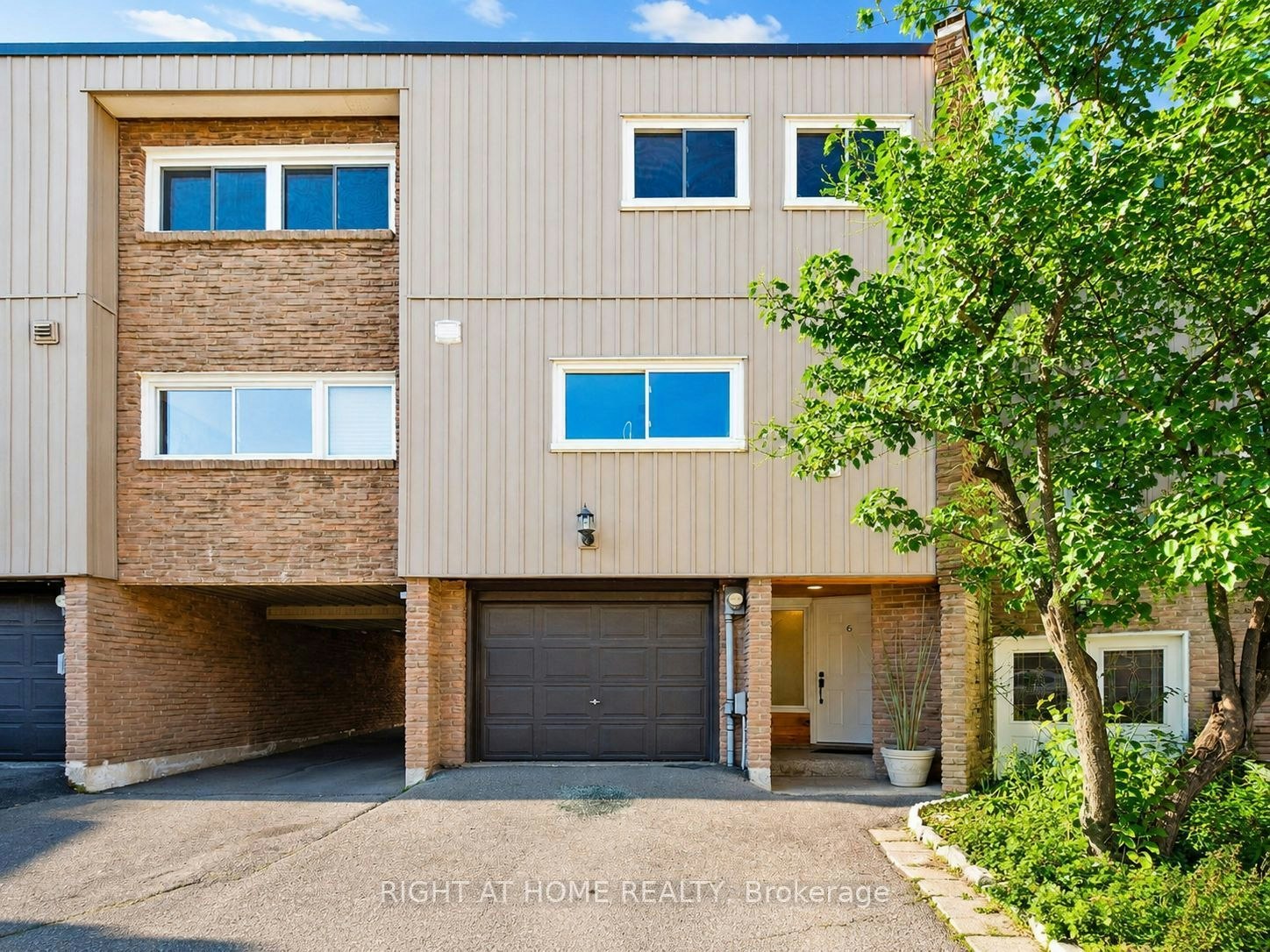 6-400 Bloor Street, Mississauga, ON, L5A 3M8 - 4