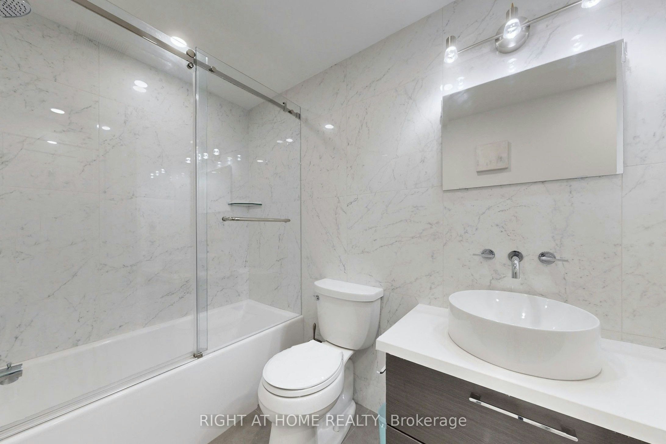 6-400 Bloor Street, Mississauga, ON, L5A 3M8 - 20