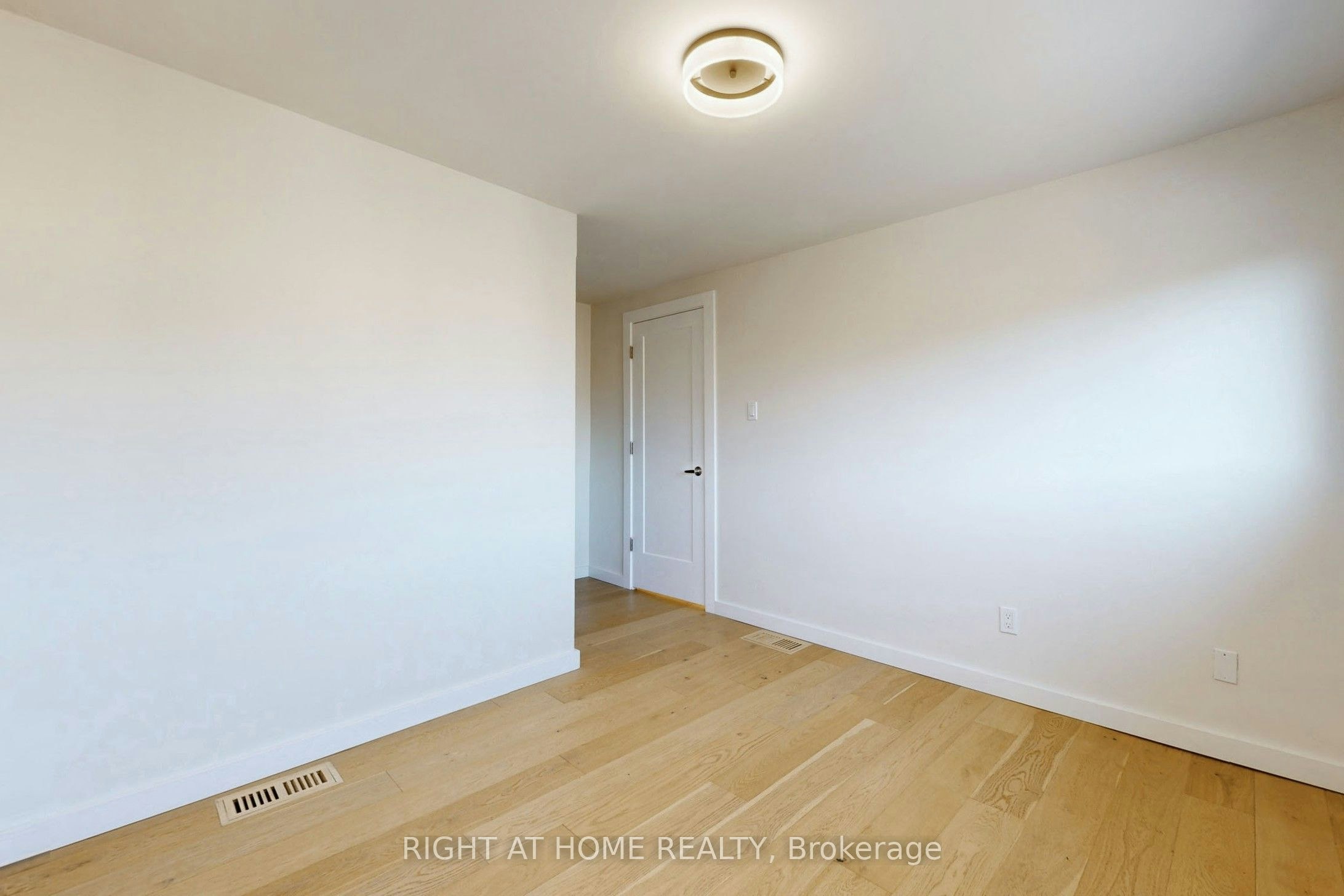 6-400 Bloor Street, Mississauga, ON, L5A 3M8 - 24