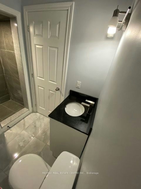 8 Old Cleeve Crescent, Brampton, ON, L7A 0B5 - 2