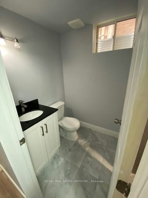 8 Old Cleeve Crescent, Brampton, ON, L7A 0B5 - 3
