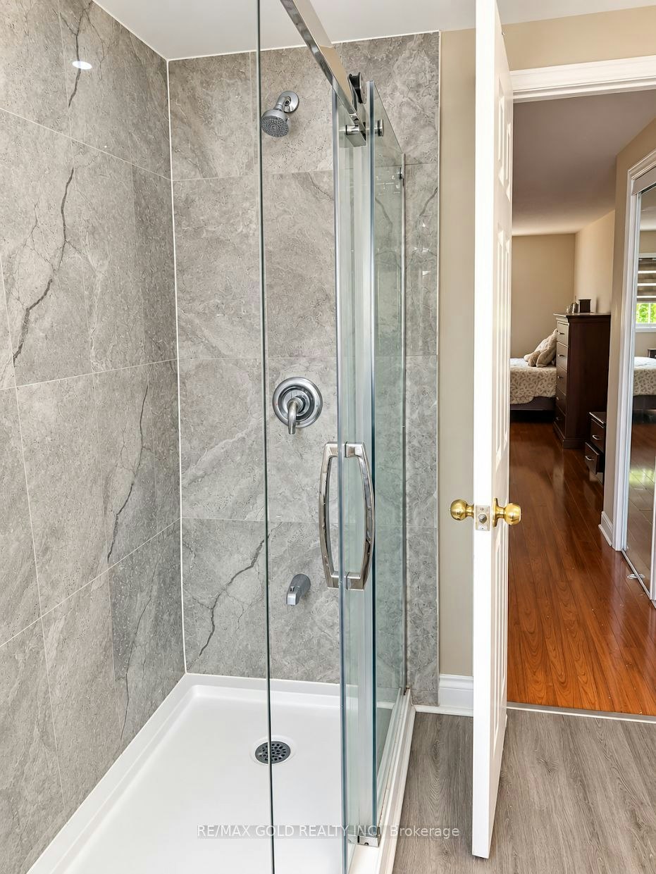 46 Songsparrow Drive, Brampton, ON, L6Y 3Z7 - 7