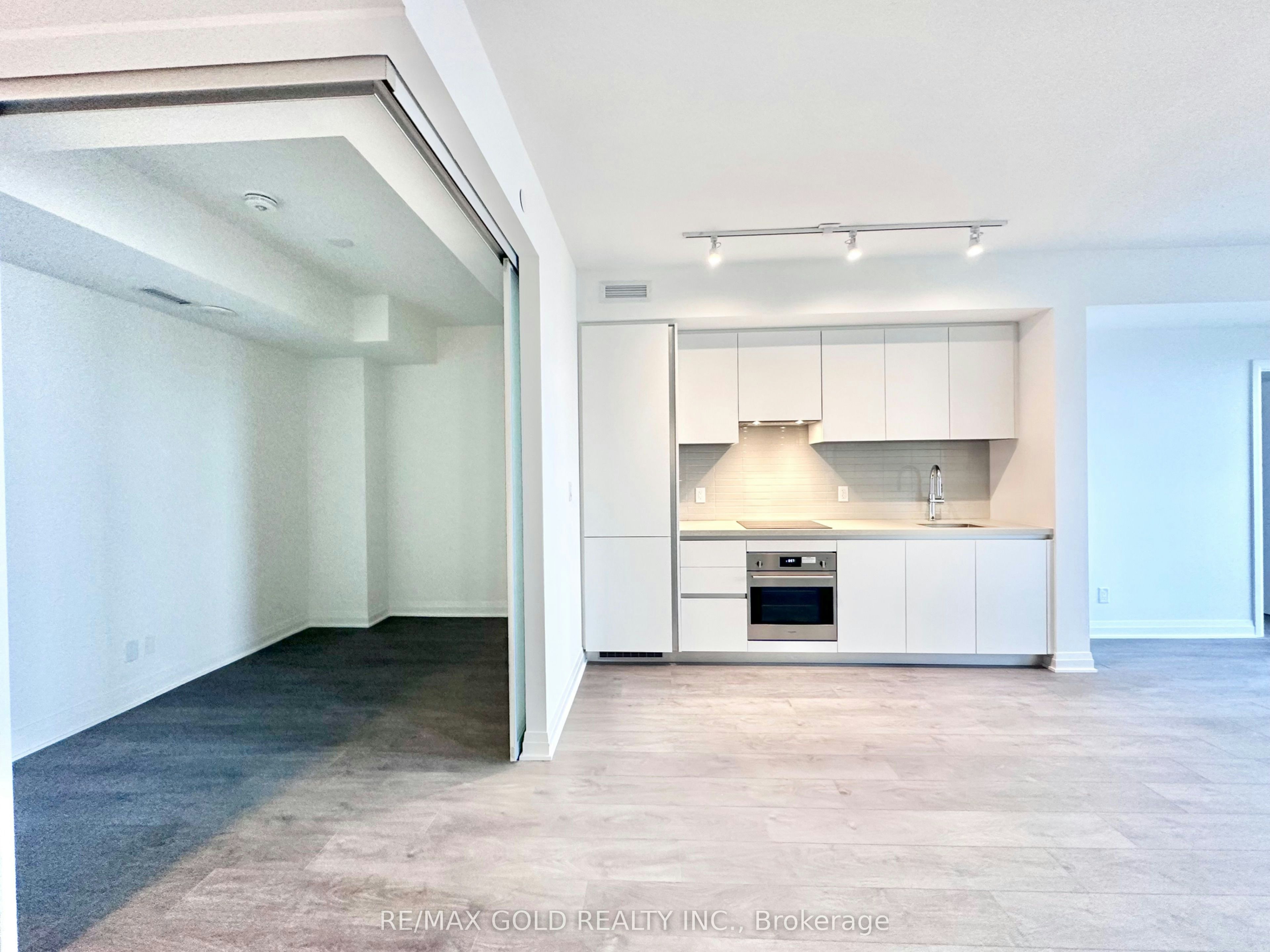 5103-4015 The Exchange N/A, Mississauga, ON, L5B 0N9 - 8