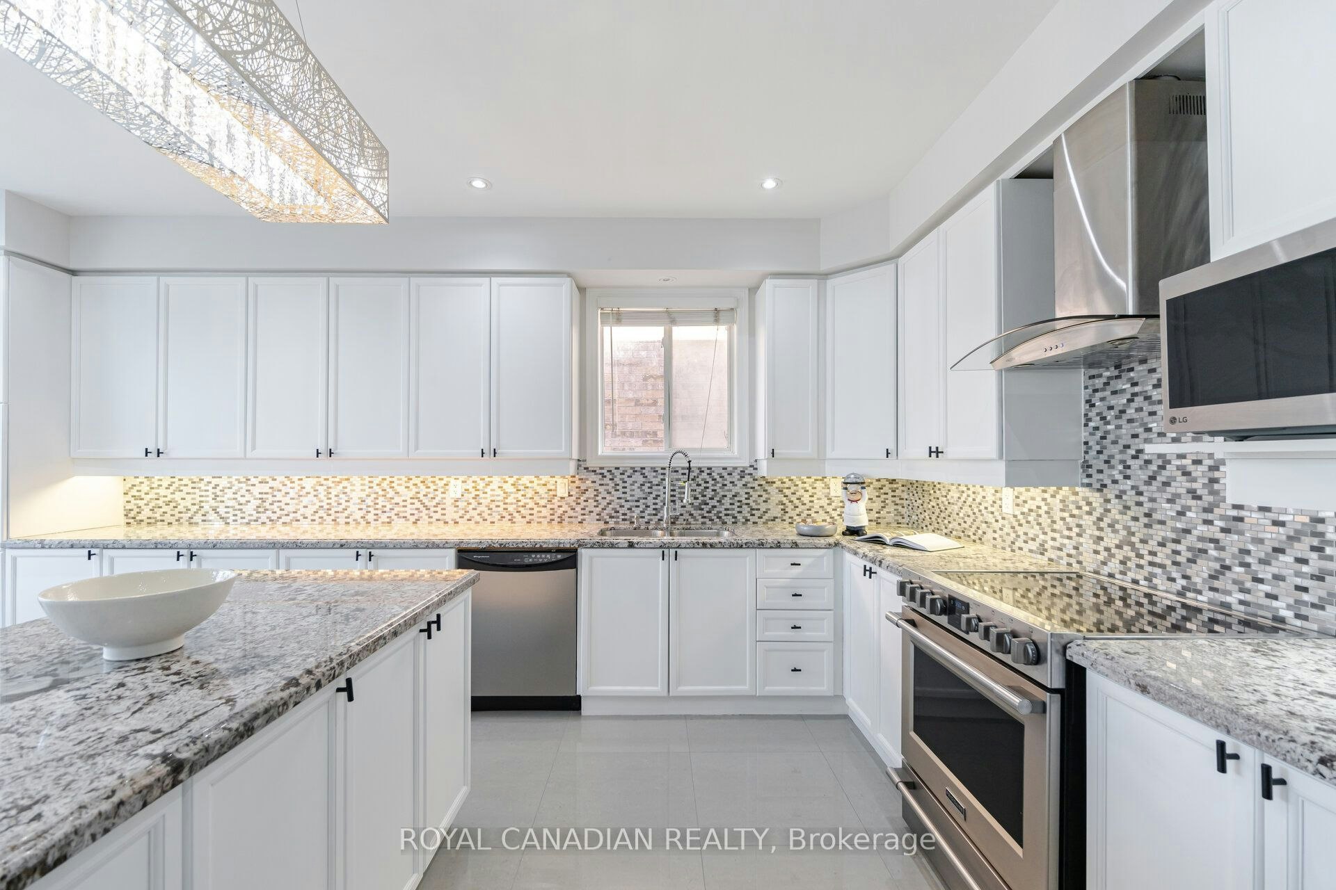 33 Rubysilver Drive, Brampton, ON, L6P 1R1 - 13