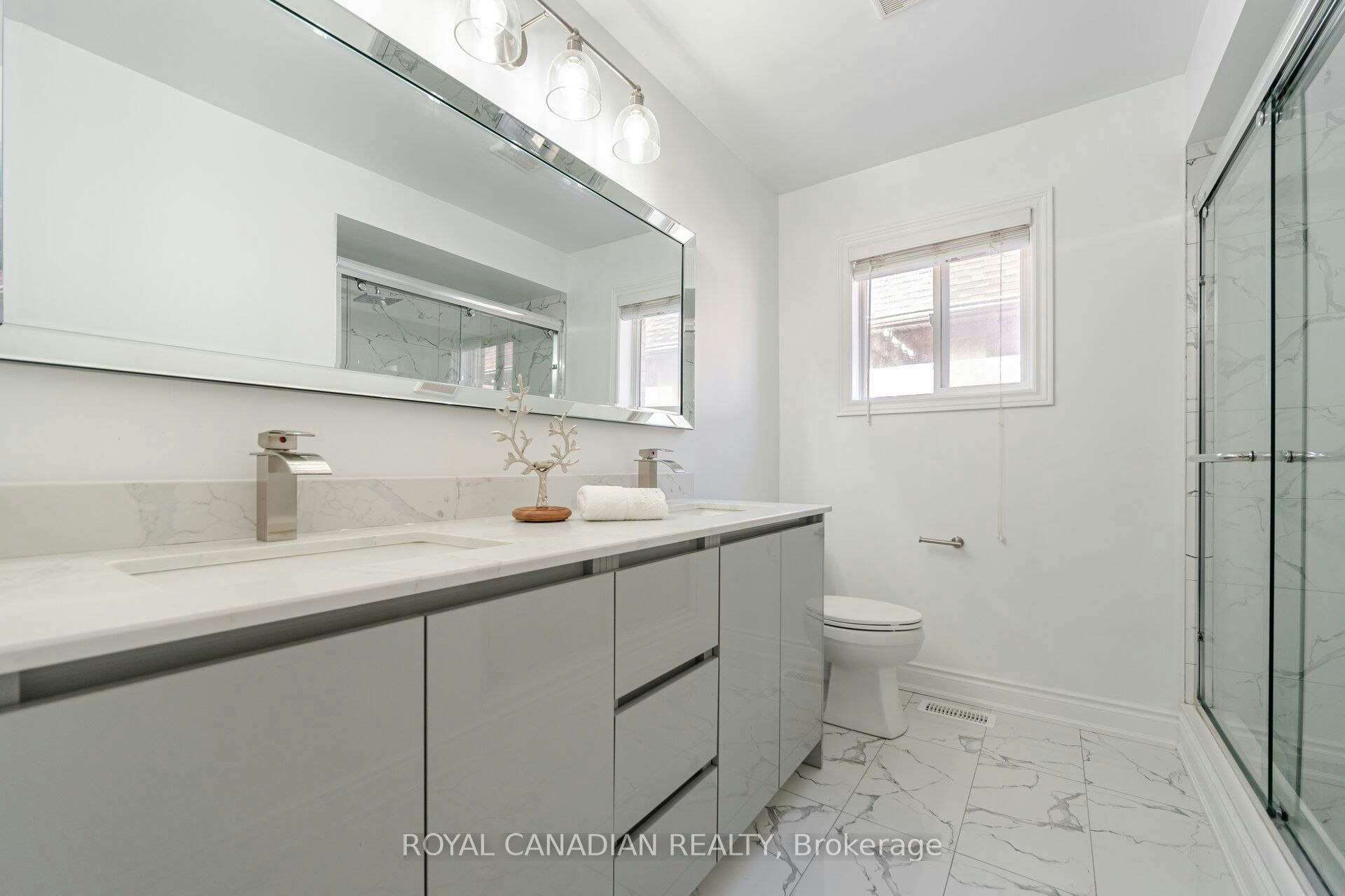 33 Rubysilver Drive, Brampton, ON, L6P 1R1 - 35