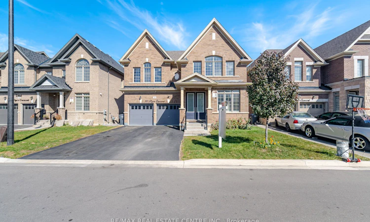30 Tiger Crescent