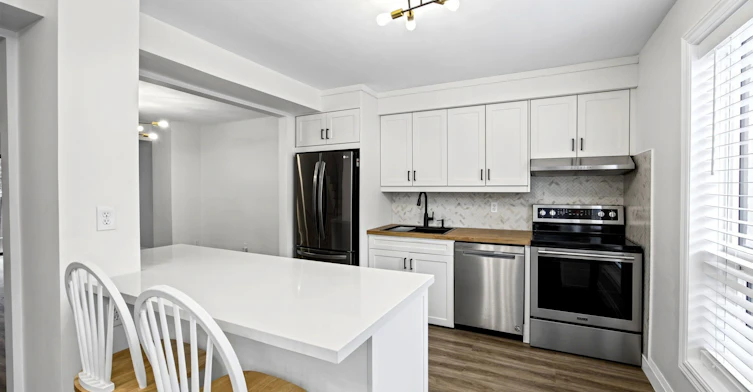 64-6679 Shetler Bay Road, Mississauga, ON, L5N 2A2 - 9