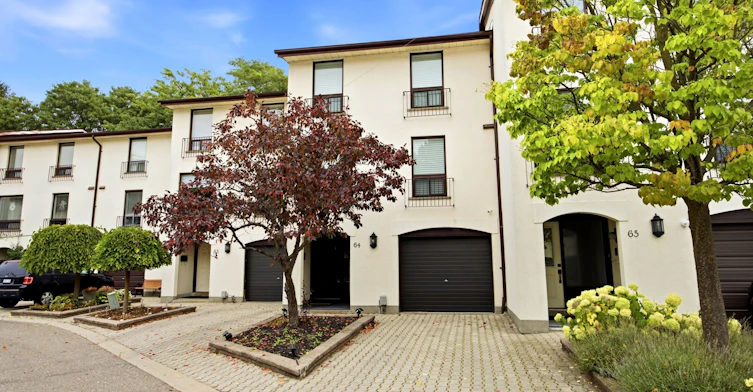 64-6679 Shetler Bay Road, Mississauga, ON, L5N 2A2 - 2