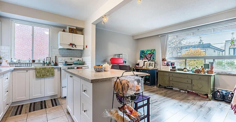 UPPER APT #2-314 Lakeshore Road E, Mississauga, ON, L5G 1H4 - 3