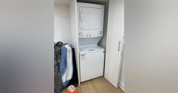 UPPER APT #2-314 Lakeshore Road E, Mississauga, ON, L5G 1H4 - 10