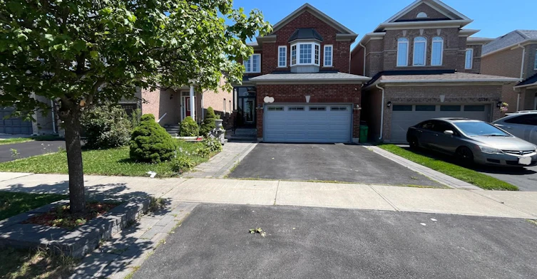 3570 Fountain Park Avenue, Mississauga, ON, L5M 7G1