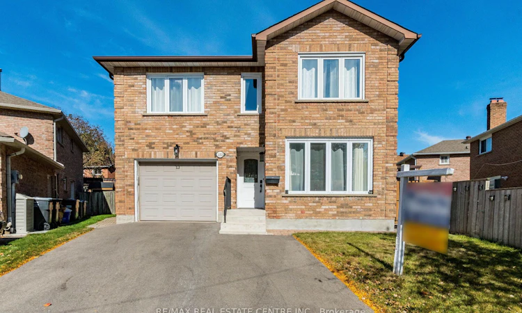 1153 Deer Run Crescent