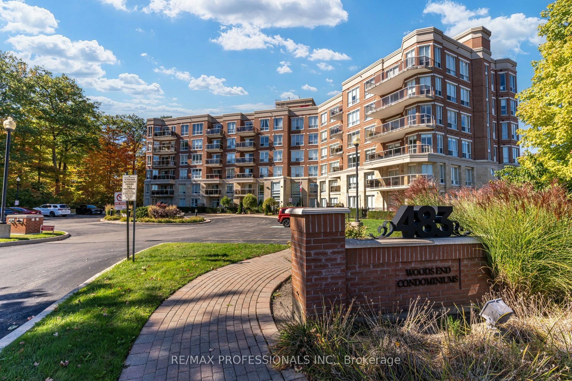 402-483 Faith Drive, Mississauga, ON, L5R 0A1