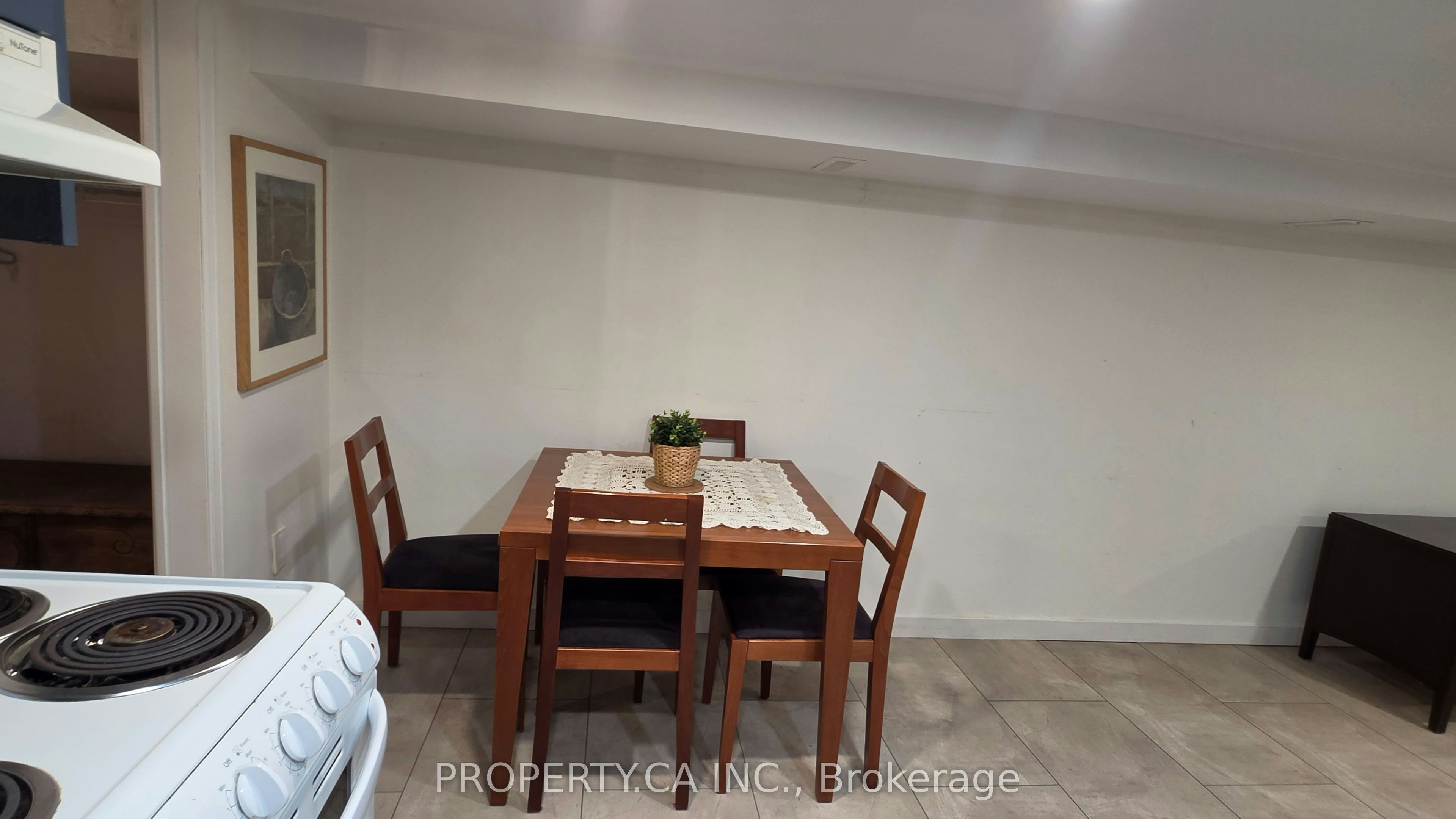 52 Earlscourt Avenue, Toronto, ON, M6E 4A6 - 17