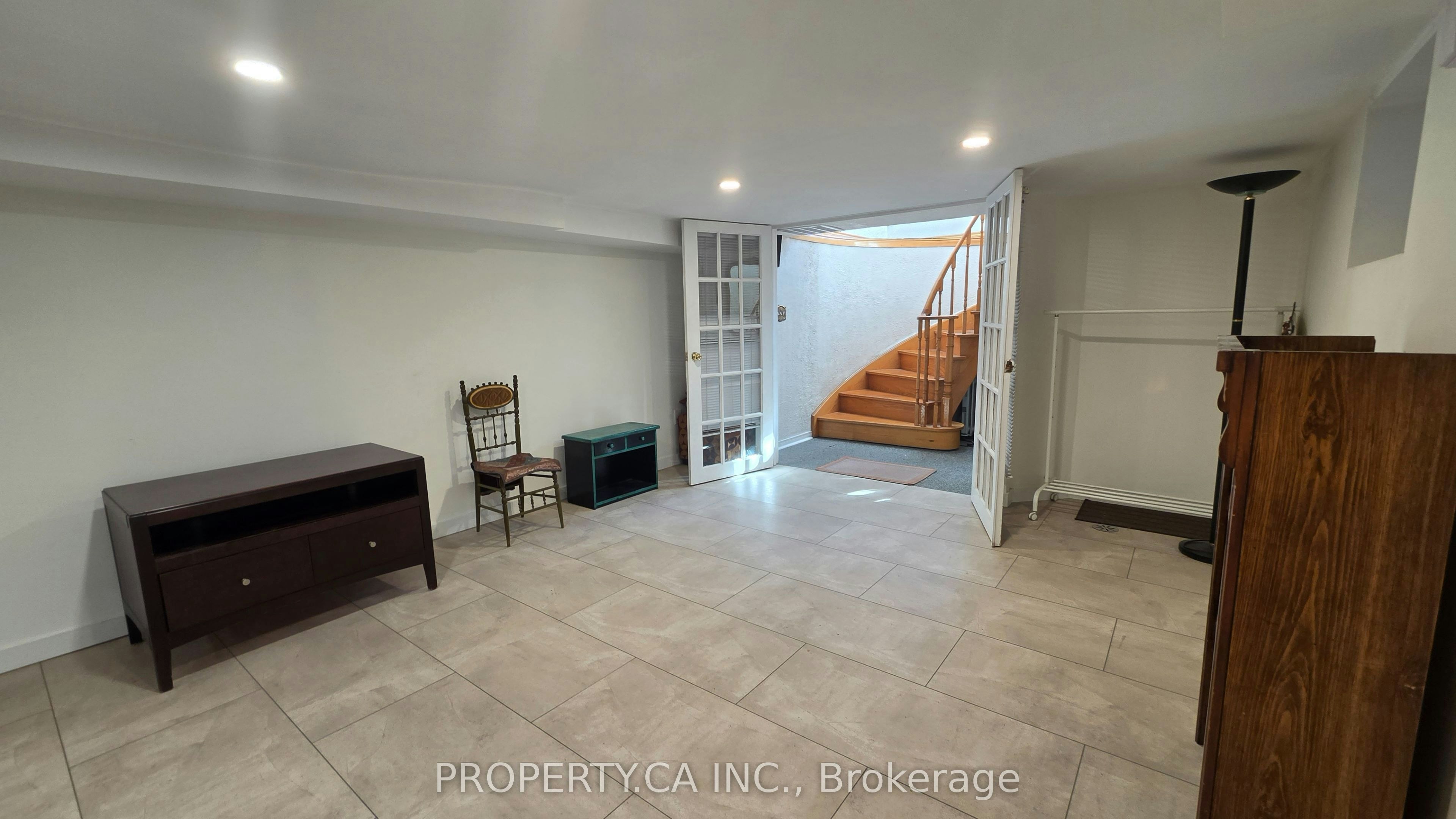 52 Earlscourt Avenue, Toronto, ON, M6E 4A6 - 27