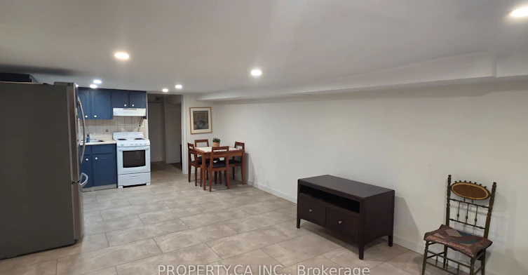 52 Earlscourt Avenue, Toronto, ON, M6E 4A6 - 12
