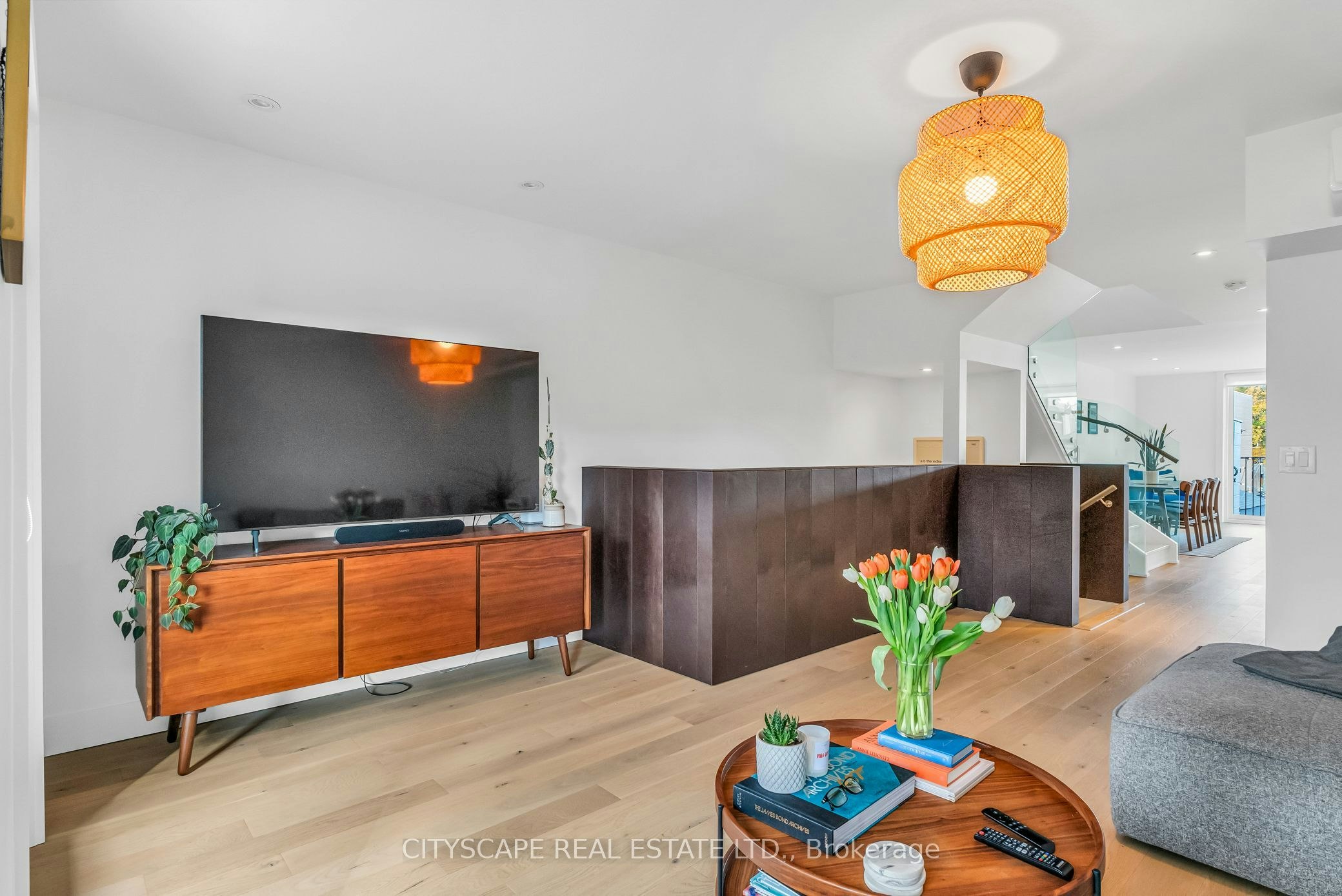 Upper-61 Edwin Avenue, Toronto, ON, M6P 3Z5 - 24