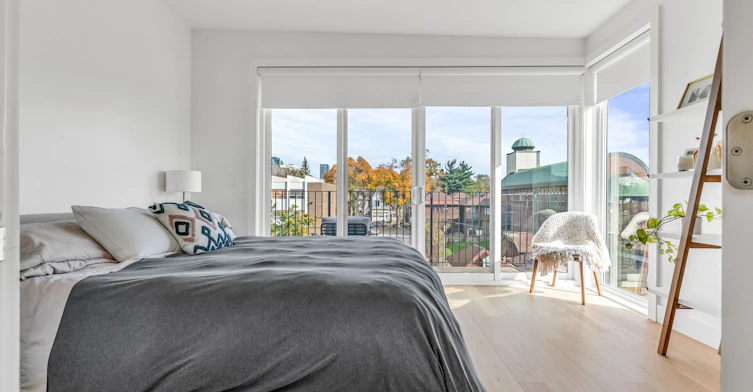 Upper-61 Edwin Avenue, Toronto, ON, M6P 3Z5 - 34