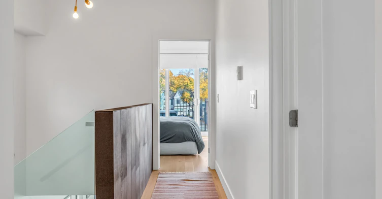 Upper-61 Edwin Avenue, Toronto, ON, M6P 3Z5 - 31