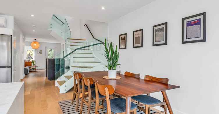 Upper-61 Edwin Avenue, Toronto, ON, M6P 3Z5 - 14
